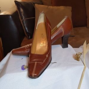 Ferragamo ladies Tan Heeled